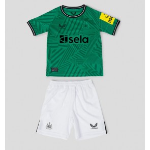 Newcastle United babykläder Bortatröja barn 2023-24 Korta ärmar (+ Korta byxor)